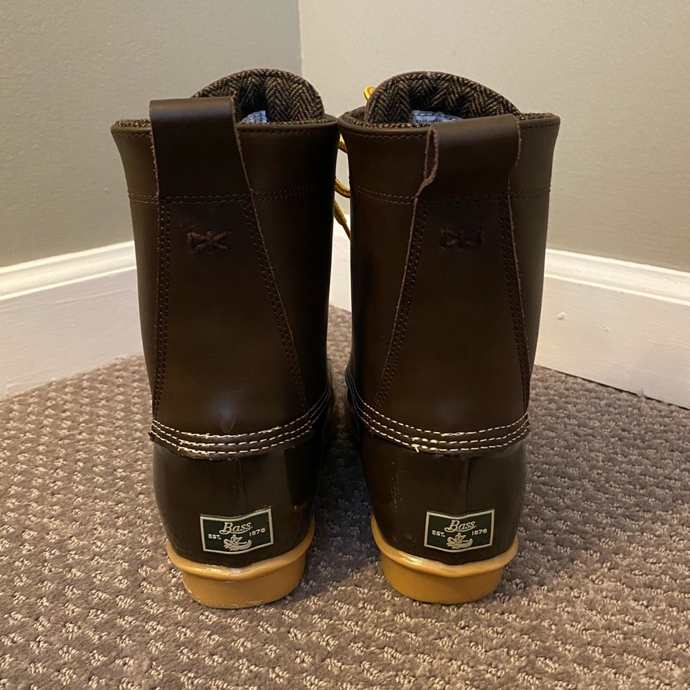 •G.H. BASS & CO.•Brown Leather Upper Harlequin Duck Boot - Picture 2 of 8